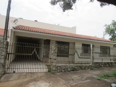 Casa com 3 Quartos à venda, 136m² no Zona 07, Maringá