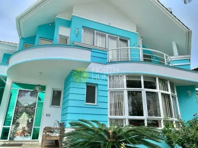 Casa com 3 Quartos à venda, 279m² no Jurerê, Florianópolis