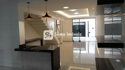 Sobrado com 3 Quartos à venda, 185m² no Dona Zulmira, Uberlândia