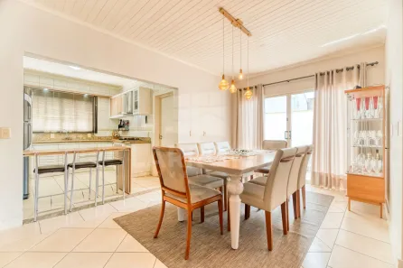 Casa com 3 Quartos à venda, 134m² no Revoredo, Tubarão