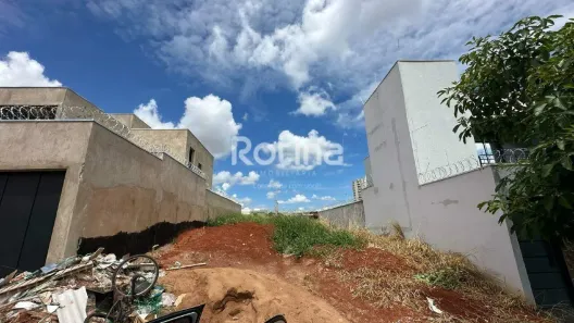 Lote/Terreno à venda, 250m² no Loteamento Portal do Vale II, Uberlândia