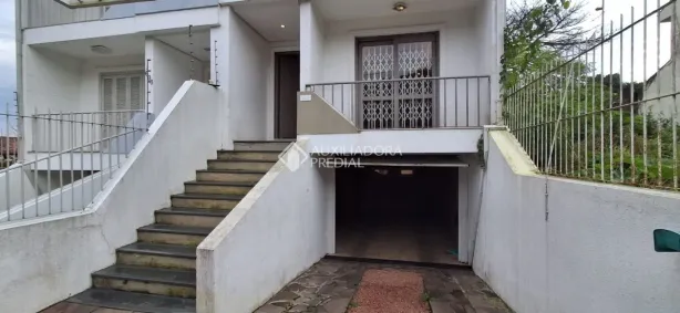 Casa com 3 Quartos para alugar, 199m² no Espírito Santo, Porto Alegre
