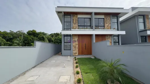 Sobrado com 2 Quartos à venda, 125m² no Forquilhas, São José