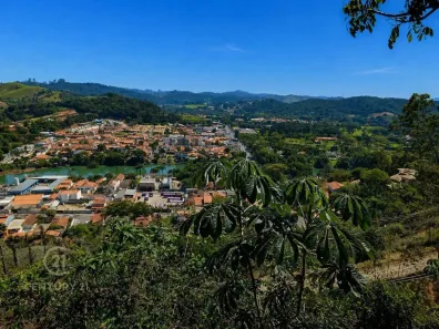 Casa com 6 Quartos à venda, 550m² no Ajuda, Guararema