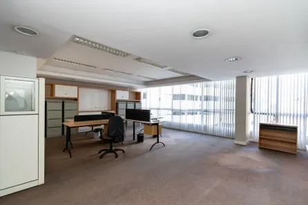 Sala Comercial para alugar, 244m² no Centro, Curitiba