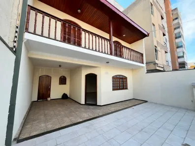 Casa com 3 Quartos para venda ou aluguel, 180m² no Esplanada Independência, Taubaté
