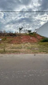 Lote/Terreno à venda, 218m² no Residencial Jardins da Catalunha, Atibaia