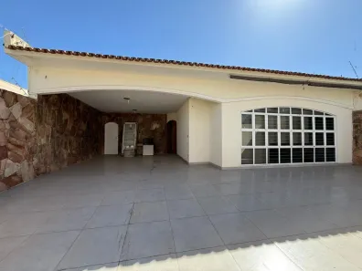 Imóvel Comercial com 3 Quartos para alugar, 187m² no Nova Suiça, Goiânia