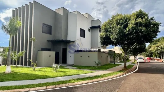 Sobrado com 4 Quartos à venda, 251m² no Condomínio Portal das Tipuanas, Araraquara