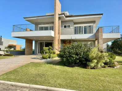 Casa de Condomínio com 4 Quartos à venda, 350m² no XANGRI-LÁ, Osório