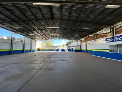 Galpão/Depósito/Armazém para alugar, 835m² no Minas Gerais, Uberlândia