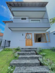 Casa com 4 Quartos à venda, 235m² no Estância Monazítica, Serra
