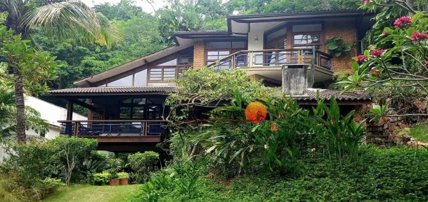 Casa de Condomínio com 3 Quartos para alugar, 400m² no Engenho do Mato, Niterói