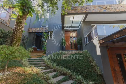 Casa com 4 Quartos para alugar, 365m² no Vila Assunção, Porto Alegre