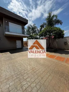 Sobrado com 3 Quartos à venda, 168m² no Jardim Itapuã, Cravinhos
