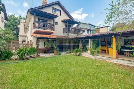 Casa de Condomínio com 5 Quartos à venda, 560m² no Elsa, Viamão