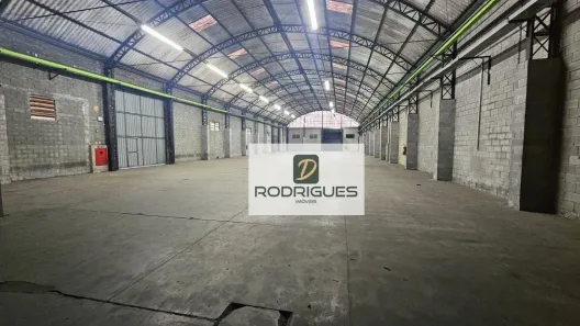 Galpão/Depósito/Armazém para alugar, 2741m² no Vila Nogueira, Diadema