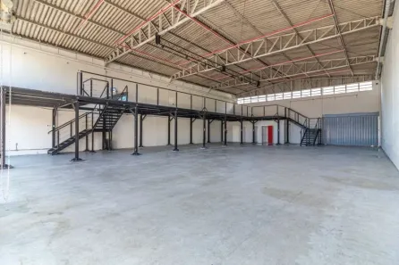 Galpão/Depósito/Armazém para alugar, 429m² no Floresta, Porto Alegre