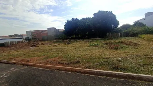 Lote/Terreno à venda, 277m² no Vila Max, São Carlos