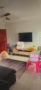 Casa com 3 Quartos à venda, 200m² no Jardim Holanda, Uberlândia