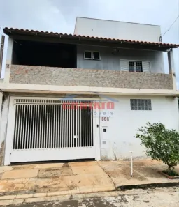Sobrado com 3 Quartos para venda ou aluguel, 195m² no Jardim Araucária, São Carlos