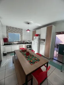 Casa com 3 Quartos à venda, 75m² no Laranjeiras, Uberlândia