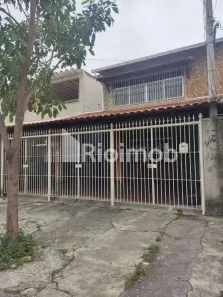 Casa com 2 Quartos à venda, 190m² no Penha, Rio de Janeiro