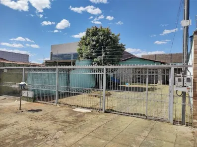Casa com 3 Quartos à venda, 255m² no Jardim América, Goiânia