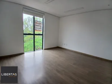 Sala Comercial à venda, 20m² no São João, Porto Alegre