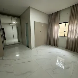 Casa com 3 Quartos para alugar, 250m² no Condomínio do Lago, Goiânia