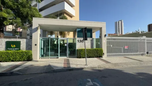 Apartamento com 3 Quartos para alugar, 78m² no Guararapes, Fortaleza