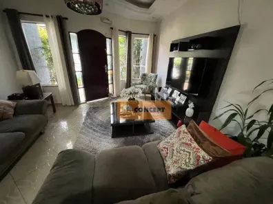 Casa com 3 Quartos à venda, 177m² no Jardim Áurea, Poá