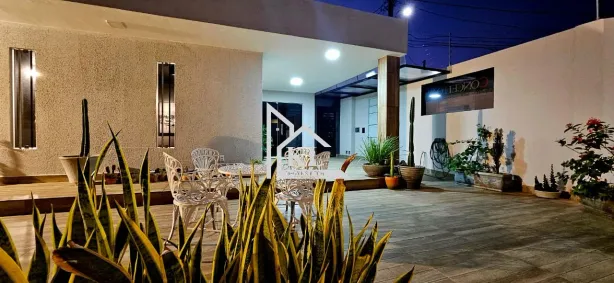 Casa com 5 Quartos à venda, 240m² no Barro Vermelho, Natal