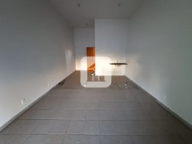 Ponto Comercial para alugar, 40m² no Bom Jesus, Uberlândia
