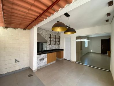 Casa de Condomínio com 3 Quartos à venda, 158m² no Jardim Inconfidência, Uberlândia
