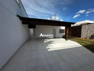 Casa com 3 Quartos à venda, 186m² no Jardim Inconfidência, Uberlândia