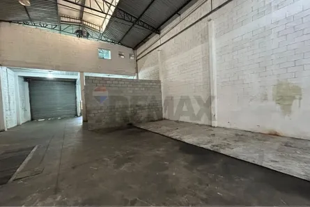 Galpão/Depósito/Armazém para alugar, 350m² no Capuava, Mauá