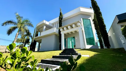 Casa de Condomínio com 5 Quartos à venda, 412m² no Jardins Madri, Goiânia