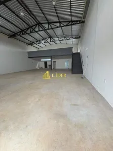 Galpão/Depósito/Armazém para alugar, 300m² no Marta Helena, Uberlândia