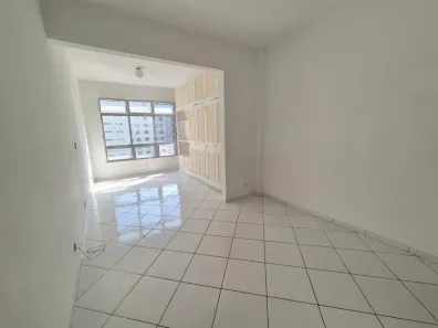 Kitnet com 1 Quarto à venda, 34m² no Copacabana, Rio de Janeiro
