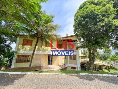 Casa de Condomínio com 4 Quartos para alugar, 612m² no Piratininga, Niterói