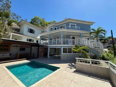 Casa de Condomínio com 4 Quartos à venda, 540m² no Maria Paula, São Gonçalo