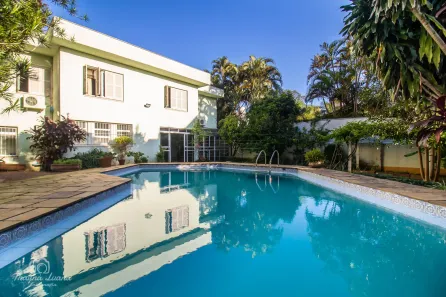 Casa com 4 Quartos à venda, 400m² no Petrópolis, Porto Alegre