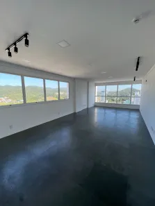 Sala Comercial para alugar, 43m² no Pioneiros, Balneário Camboriú