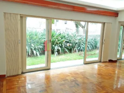 Casa com 3 Quartos à venda, 198m² no Indianópolis, São Paulo
