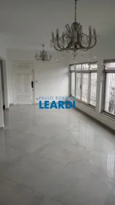 Casa com 3 Quartos à venda, 330m² no Cidade São Francisco, São Paulo