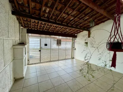 Casa com 2 Quartos à venda, 195m² no Chácara Monte Alegre, São Paulo