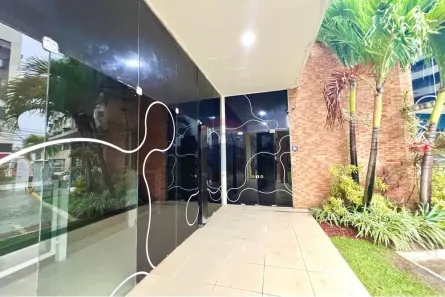 Sala Comercial para alugar, 130m² no Pitangueiras, Lauro de Freitas