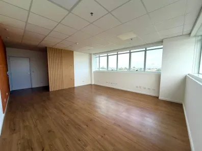Ponto Comercial para alugar, 45m² no Capão Raso, Curitiba