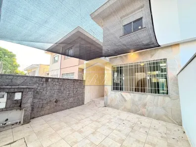Casa com 2 Quartos para alugar, 130m² no Parque Jabaquara, São Paulo